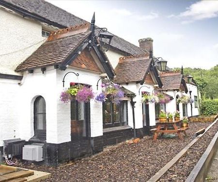The May Garland Inn Hellingly Buitenkant foto