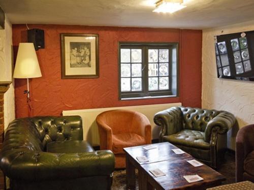 The May Garland Inn Hellingly Buitenkant foto